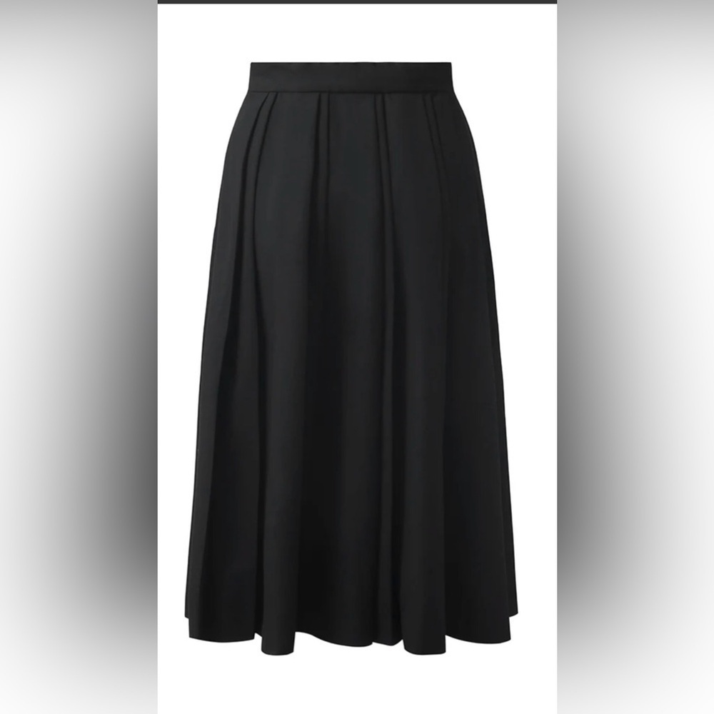 NewElegant Black Women's Skirt with pockets size S